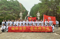“缅怀先烈 永远跟党走”-宝威体育,宝威(中国)清明祭拜先烈活动